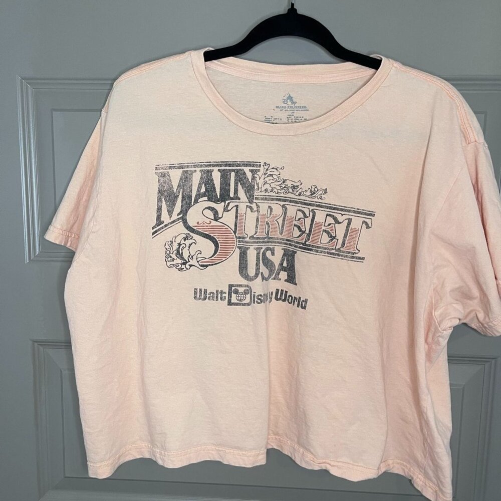 Disney Main Street USA Walt Disney World Peach XXL Cropped T-shirt Disneyland